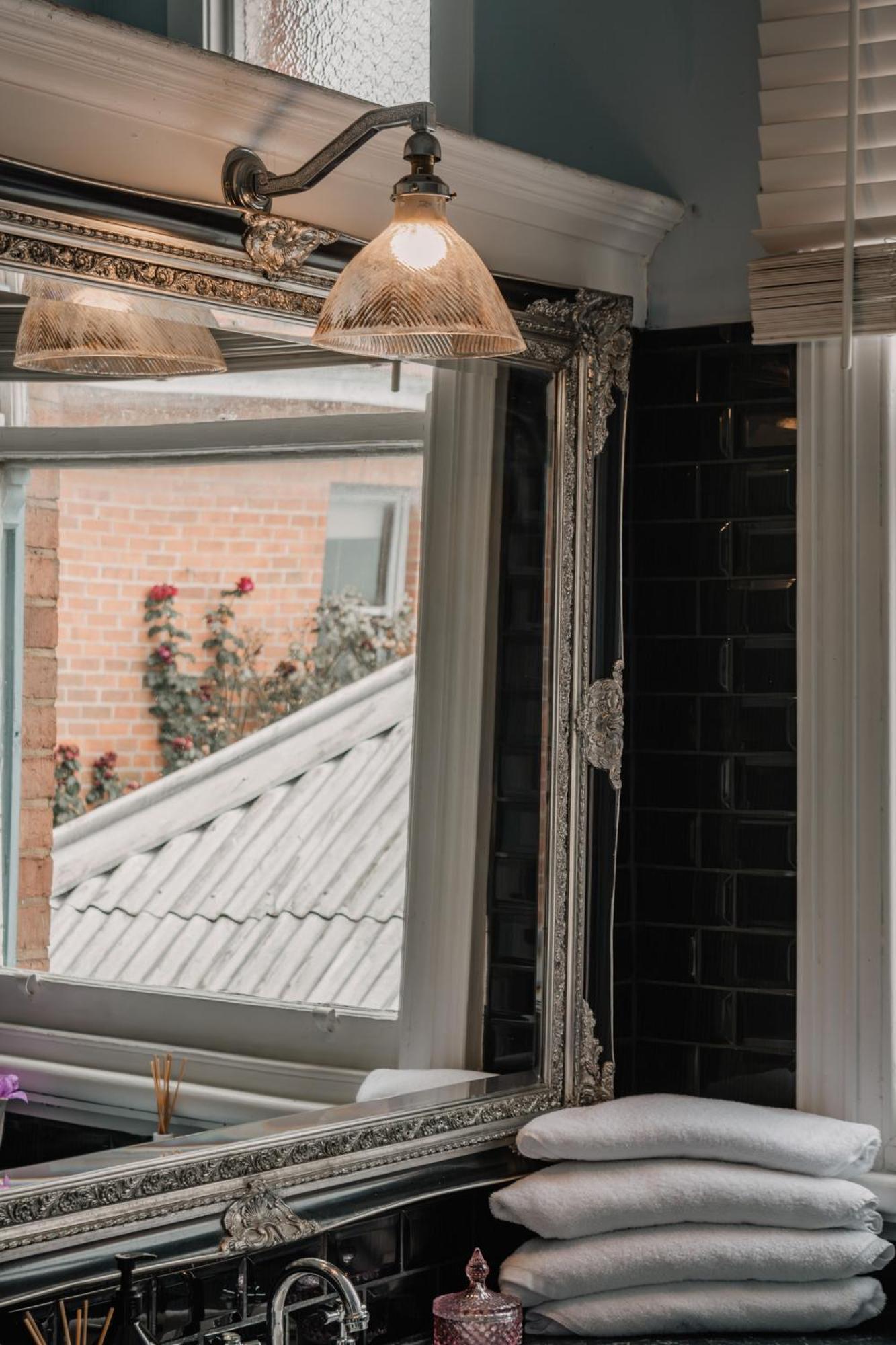 La Cochon Rose Motel Saint Arnaud Ngoại thất bức ảnh