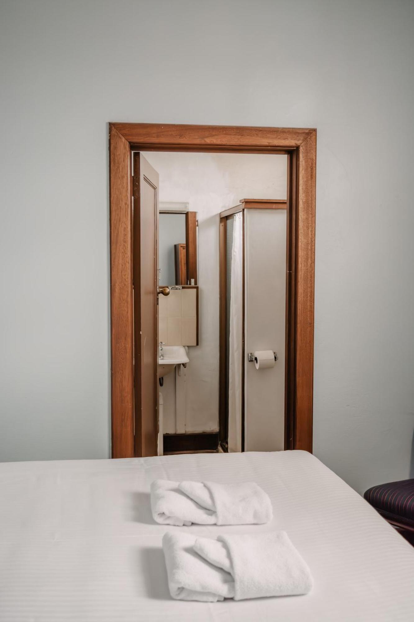 La Cochon Rose Motel Saint Arnaud Ngoại thất bức ảnh